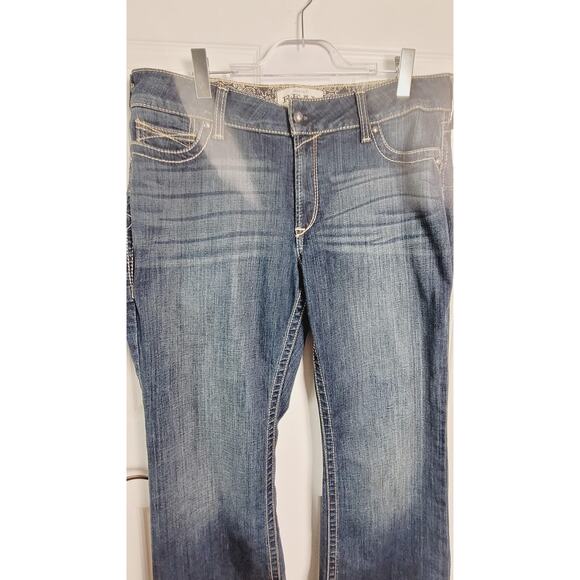 Ariat REAL Jeans Womens 34R Blue Mid Rise Boot Cut Stretch Spitfire Western - Picture 2 of 15